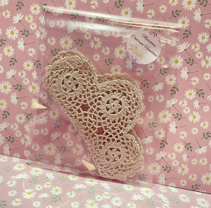 Szydełkowy beżowy dywanik dla myszek maileg barbie do domku handmade