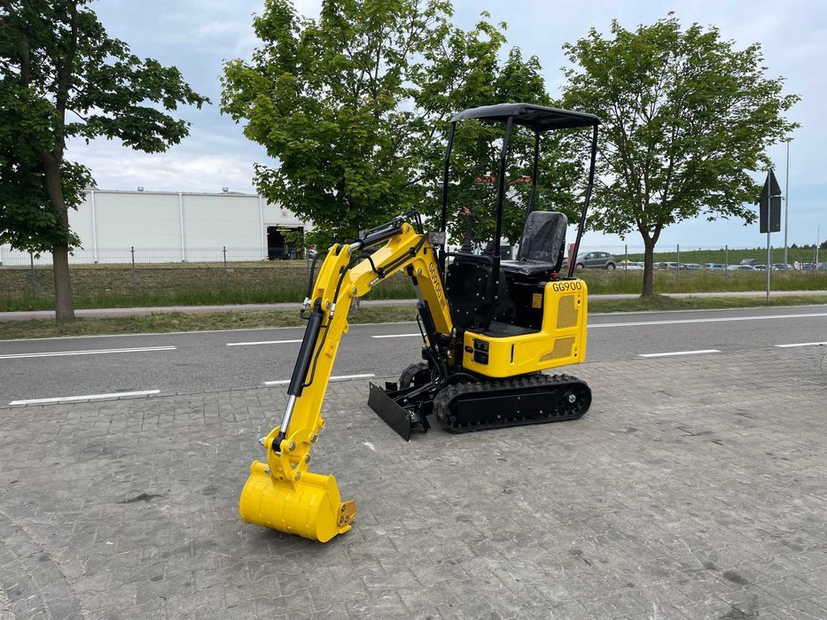 Nowa minikoparka Gunter Grossmann GG900. Silnik Kubota
