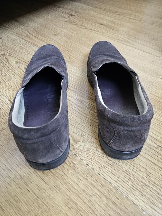 Sapatos homem em camurça castanha