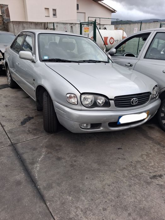 Toyota Corola para peças