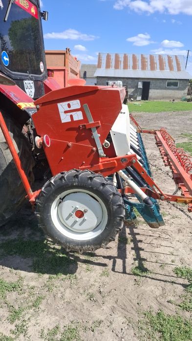 Продам сівалку реформ семо 99 3м
