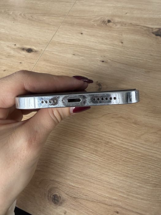 Sprzedam iPhone 12 Pro Max 256 GB w dobrym stanie