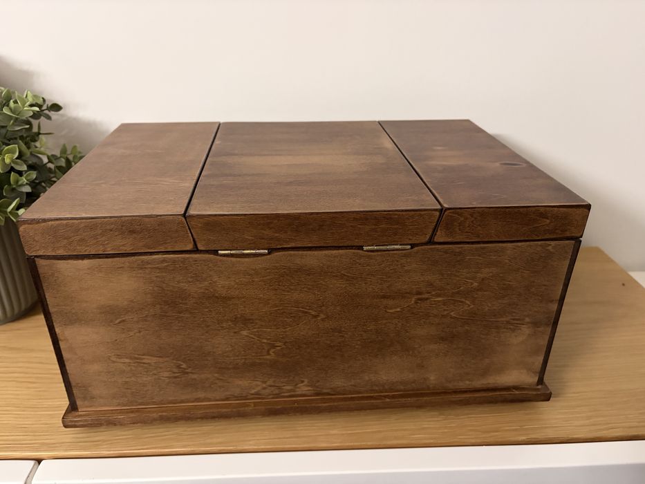 Caixa guarda joias / costura de madeira