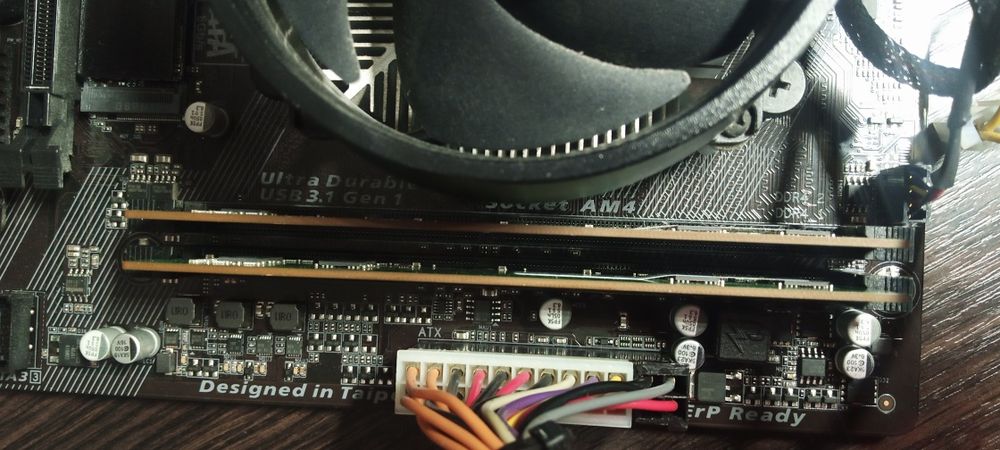 Пк amd ryzen 3 3200g, 256gb ssd 8gb ddr4