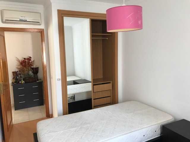 Altura T3, primeira linha de praia com piscina