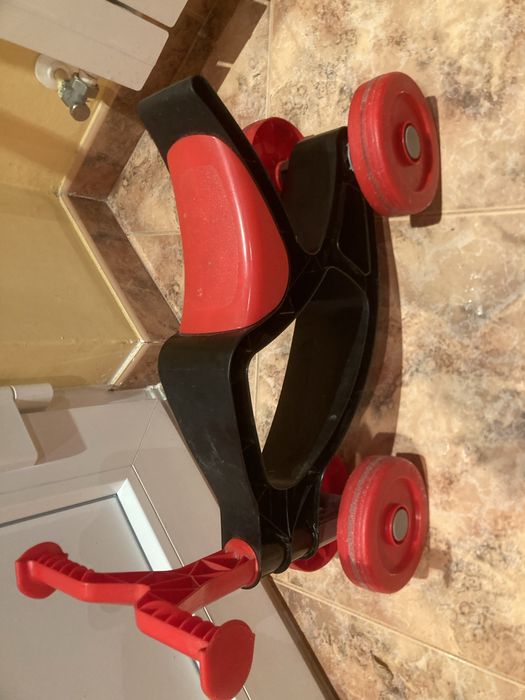 Triciclo andador se pedais em bom estado