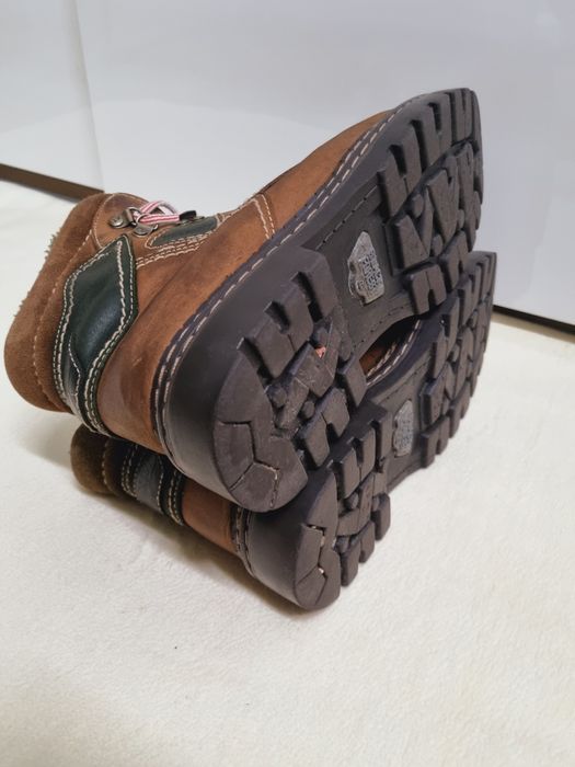 Buty zimowe trekkingowe męskie 43 skórzane black forest