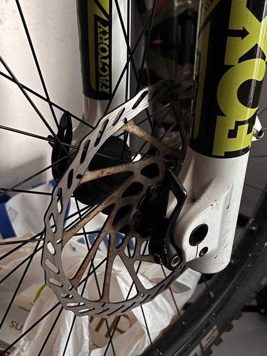 Cannondale Moto Carbon 2011 - All Mountain / Enduro 160mm - Fox 36 Factory - Tamanho M