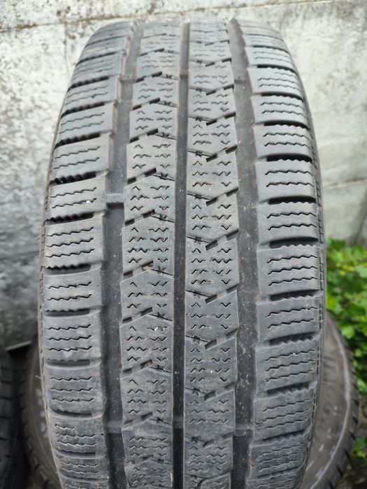 Шини Нексен 205/65/16С; гарний комплект та пара ;привезені з Німеччини