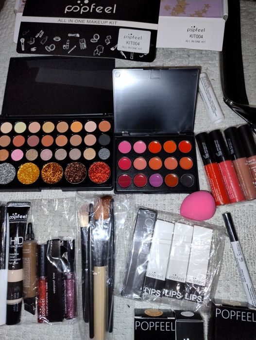 Набір для макіяжу POPFEEL Kit004