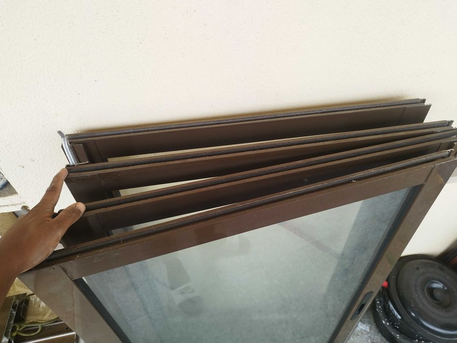 Janela de alumínio térmica com estore