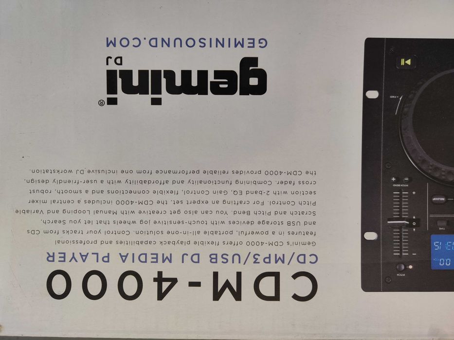 Mesa mistura DJ com scratch com duplo deck CDs e MP3 e pen