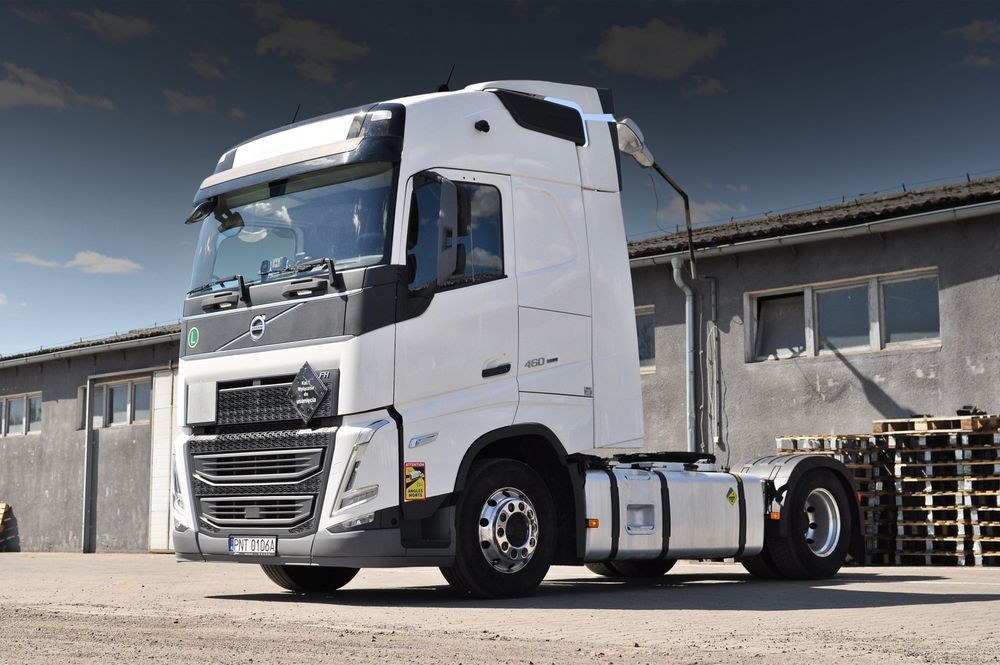 Volvo FH460  Globetrotter / STANDARD/ WEBASTO / Salon PL / FV / 1 właściciel