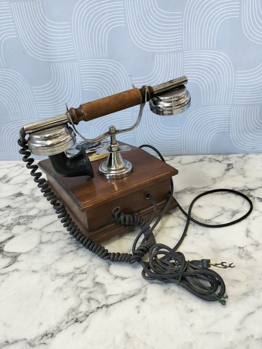 Telefon firmy R SAWA prl