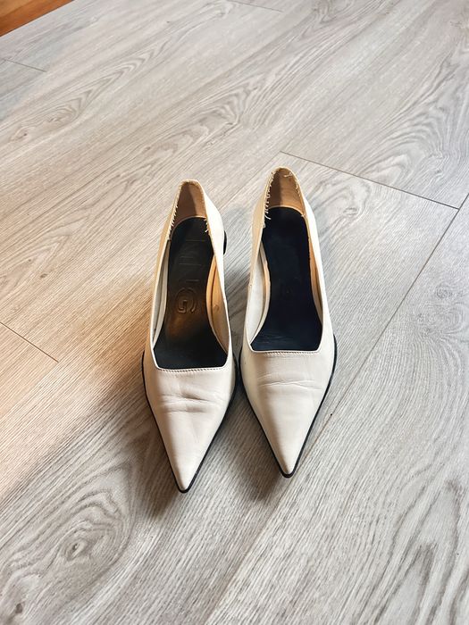 Продам білі шкіряні туфлі Mango 36 розмір