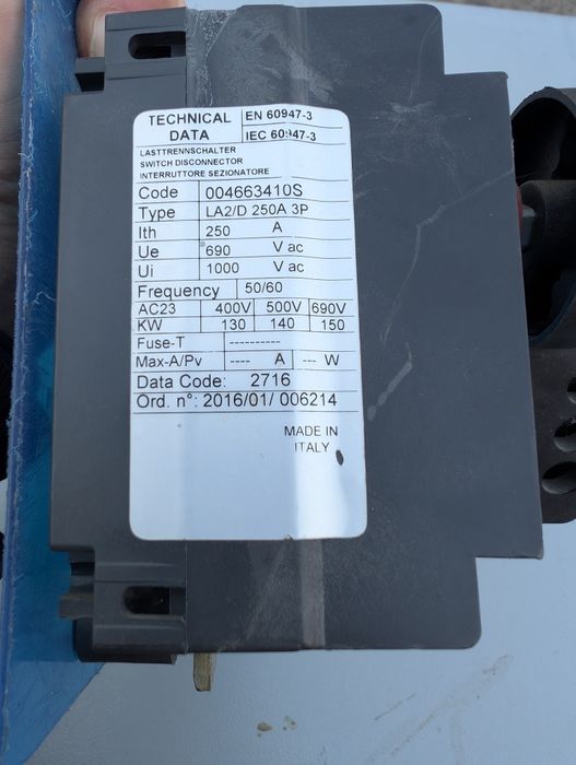 Вимикач навантаження ETI LA2/D 3P 250A