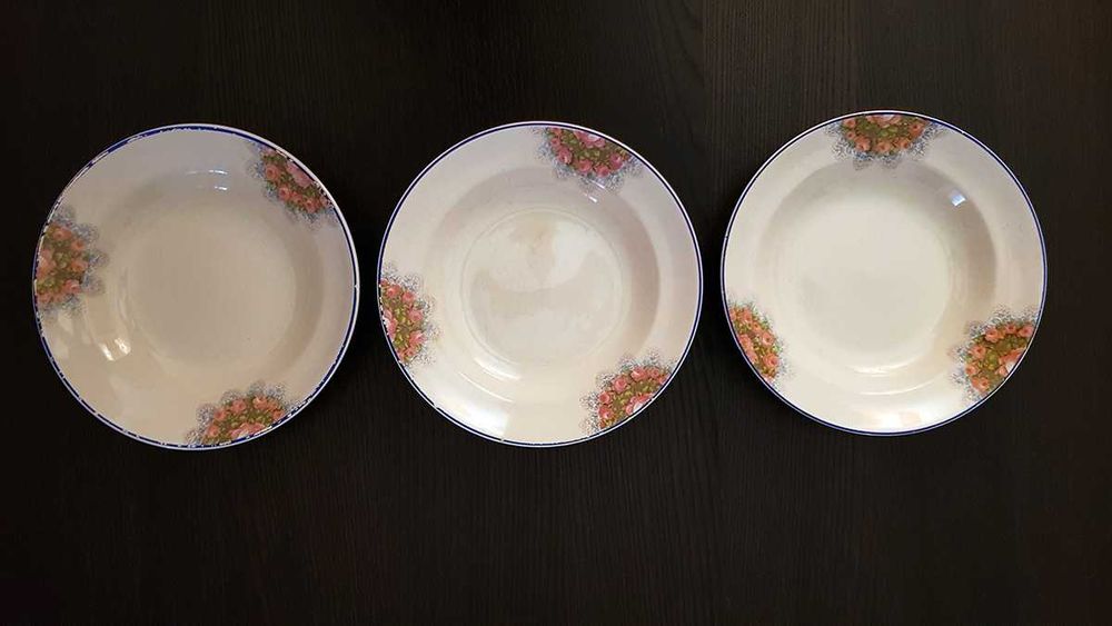 3 pratos sopeiros Fábrica de Sacavém Gilman motivos florais 1930