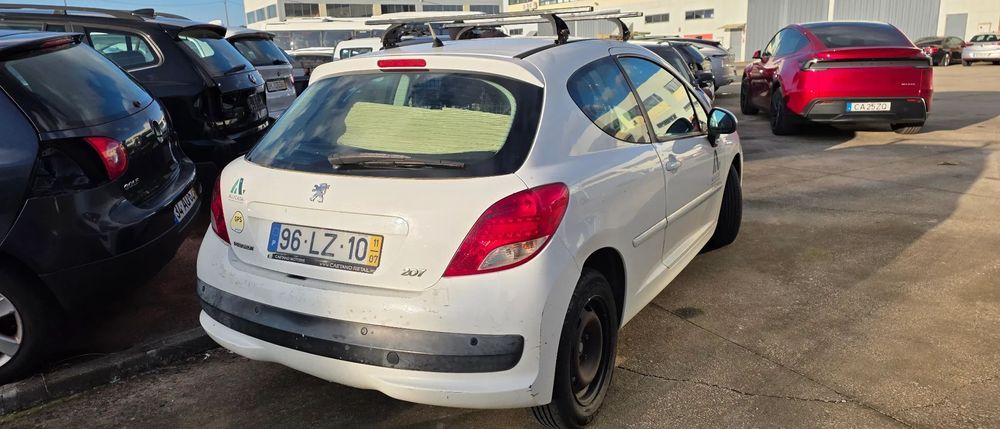 Peugeot 207 1.4Hdi de 2011 para peças