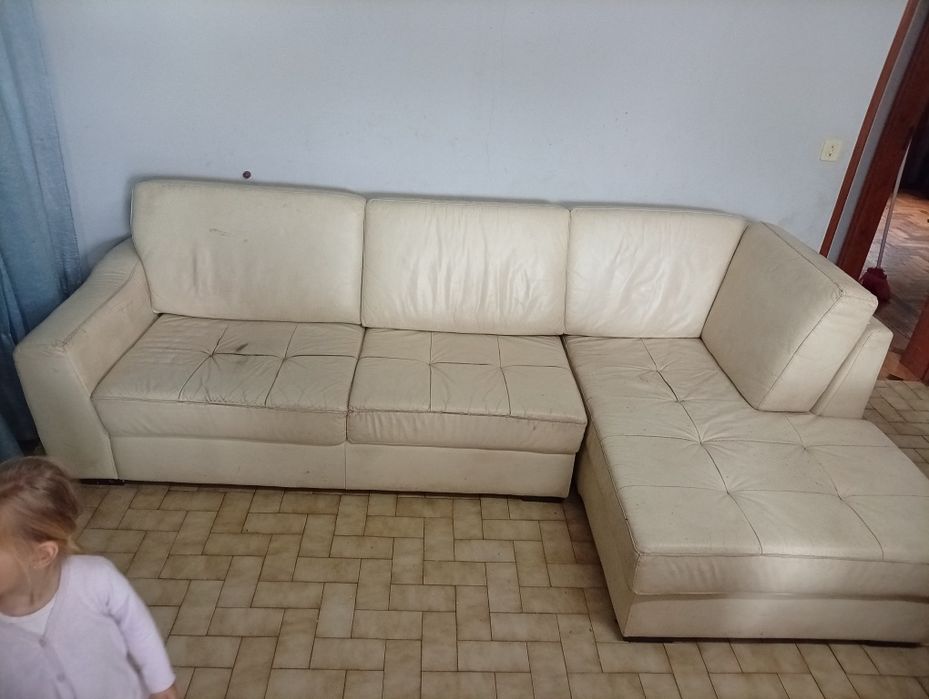 Ofereço sofá 3 lugares