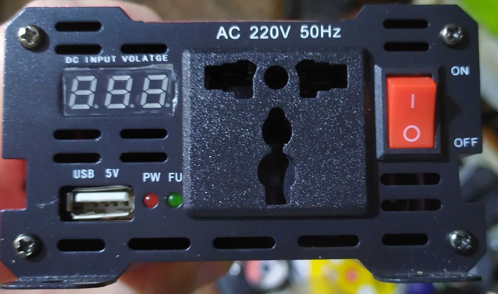 Інвертор PowerOne Plus 12V-220V 2000W + USB/LED (SSB-2000W)