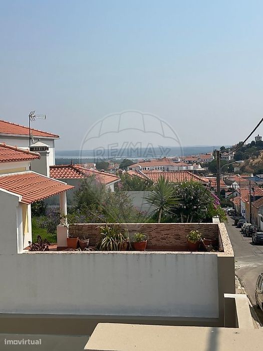 Moradia T5 para venda