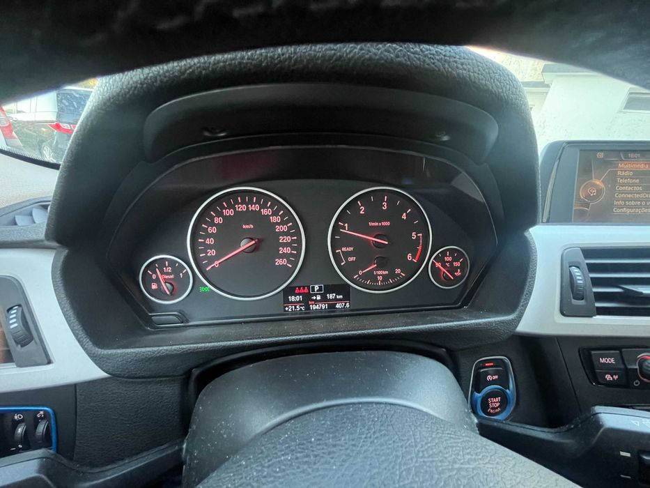 BMW 318D AUTO 2014/12