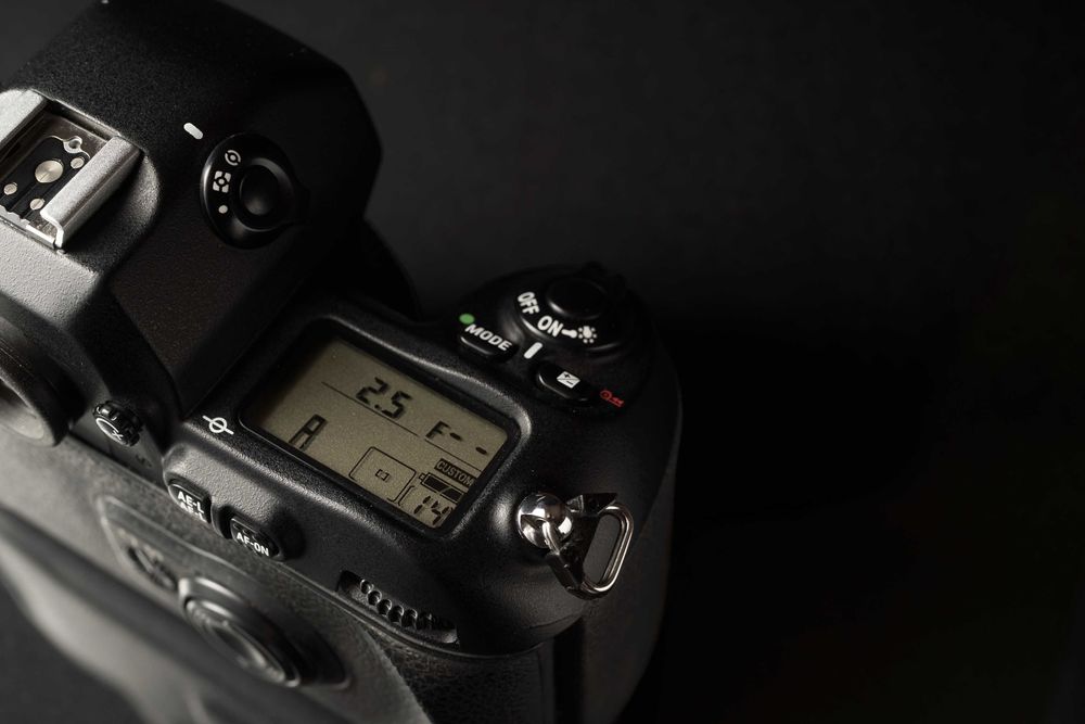 NIKON F100 плівкова камера 35 mm