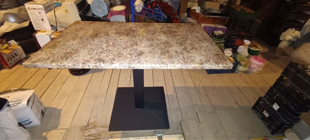 Стол обеденный журнальный на металической ноге