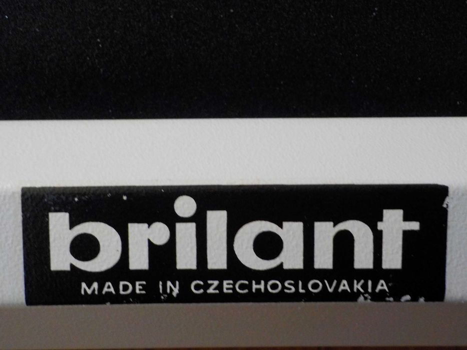Ekran projekcyjny ze statywem
