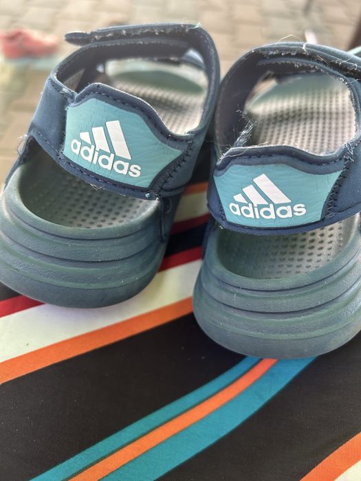 Sandaly adidas r.31