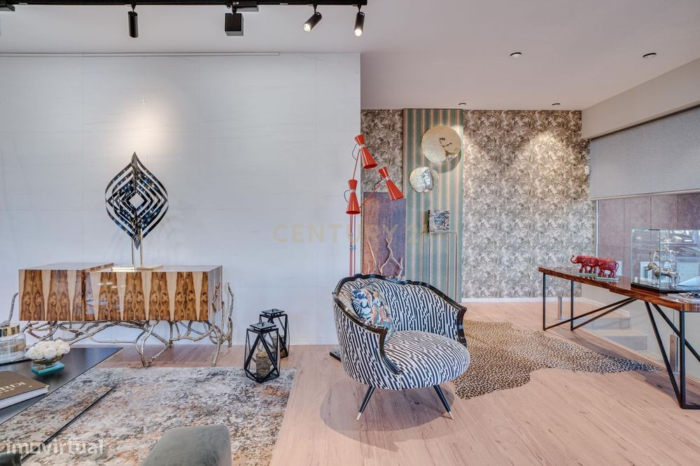 Loja de 207,80m2 como nova - Esmoriz