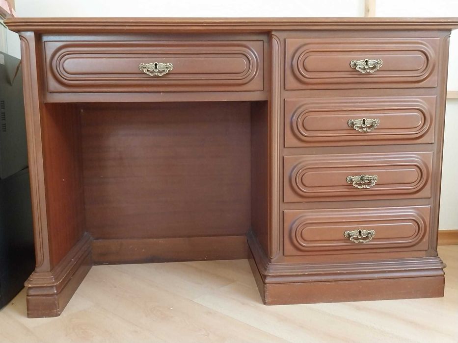 Vendo móveis usados