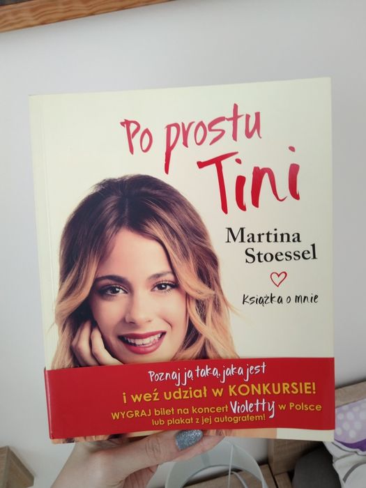 Książka po prostu Tini Martina stoessel
