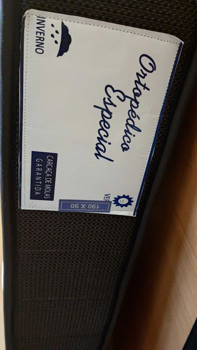 Colchão de molas ortopédico de solteiro - COMO NOVO