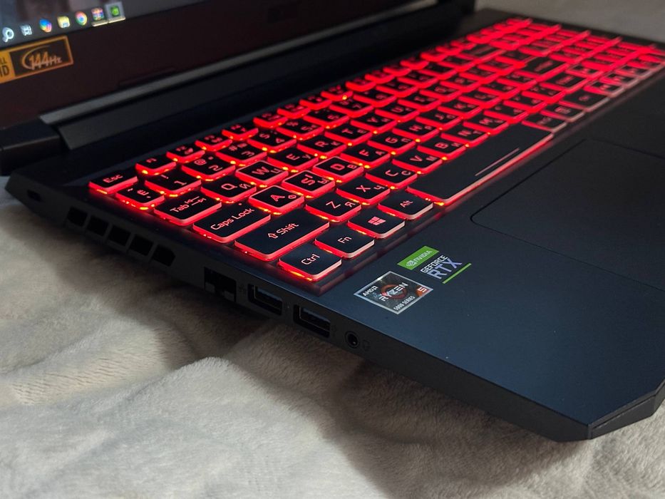 Acer Nitro 144Hz+RYZEN 5 5600H RTX3070 16Gb SSD512GB