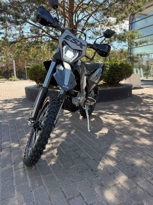 Мотоцикл ESX NB300 Lite II