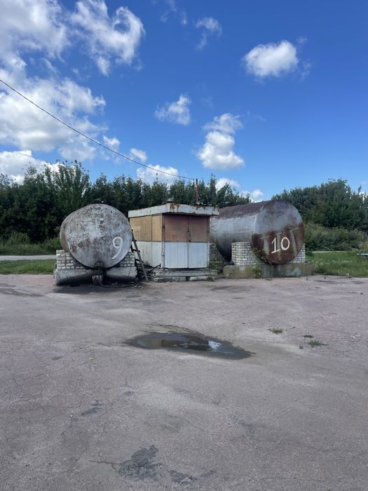 Продаж комерційної нерухомості 2,2 га