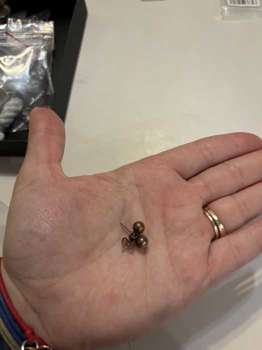 Kolczyki kulki koloru miedzianego