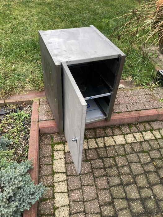 Szafka gastronomiczna przelotowa ze stali nierdzewnej