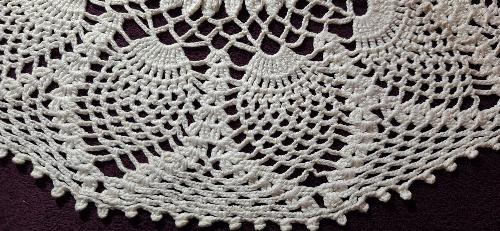 Naperon croché napron renda em forma losango rosácea no meio 50 anos