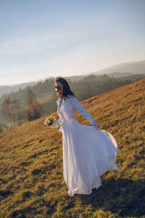 Suknia ślubna biała