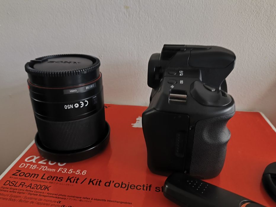 Sony a200 plus obiektyw karta zestaw