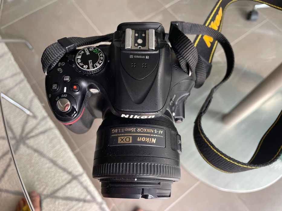 Nikon D5200 sem objectivas