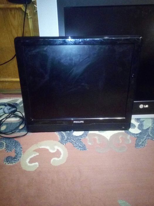 Монітор,телевізор.