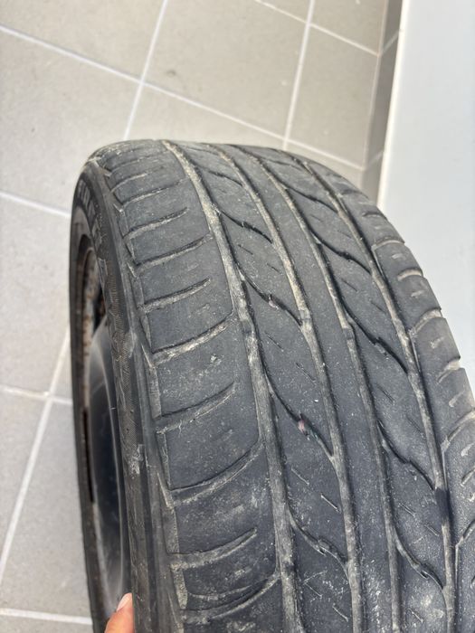 Pneu 205/55 R 16