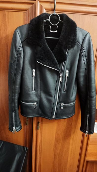 Дублянка Adamo ( ориг.)вкорочена,натуральна шкіра та натур.хутро ,S 42