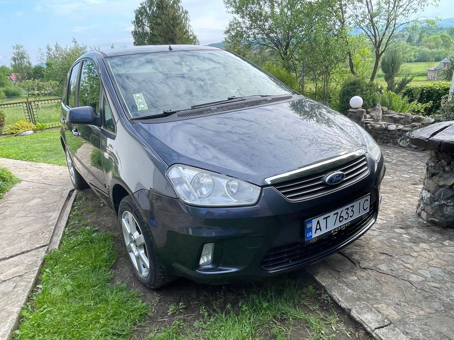 Автомобіль Ford C-Max