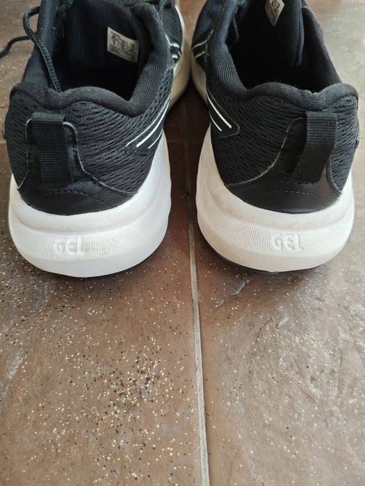 Кросівки для бігу Asics Gel-Contend 9