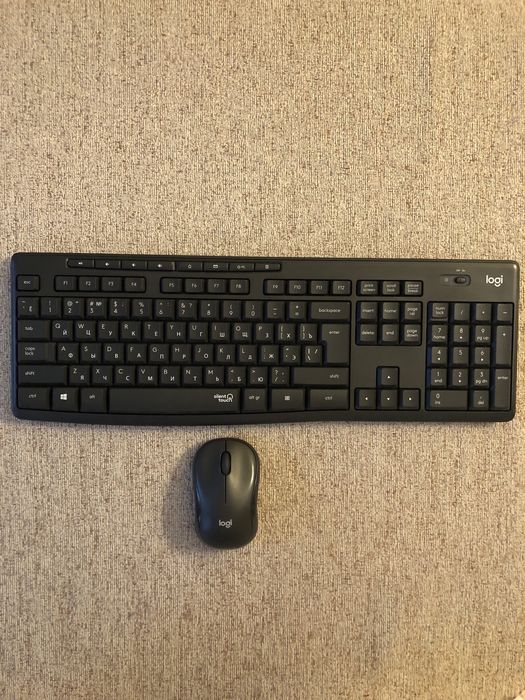 Комплект беспрводной Logitech MK220