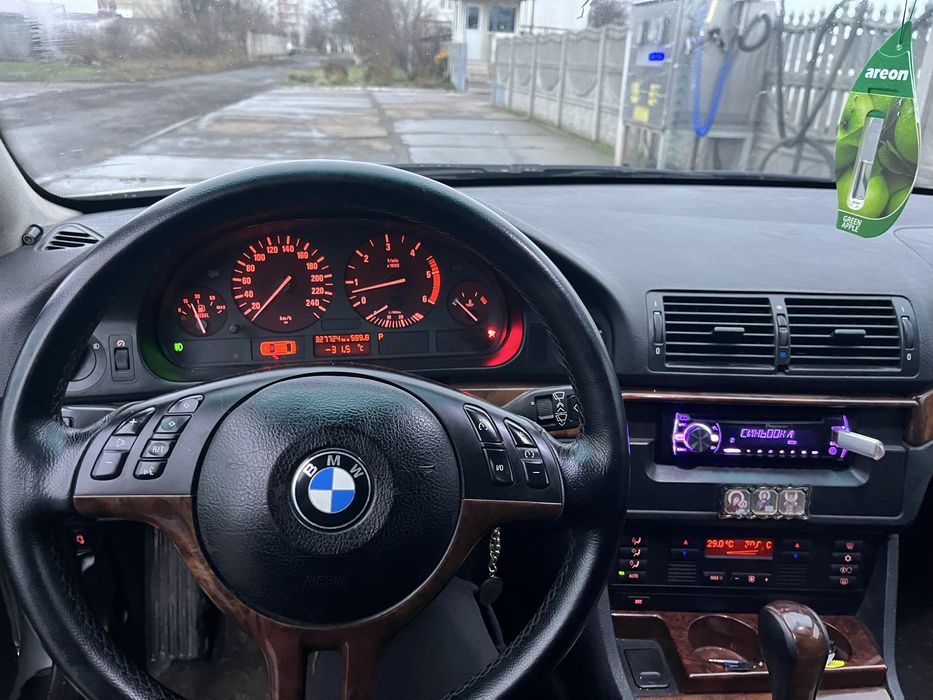 Продам BMW е39 2001 рік м57